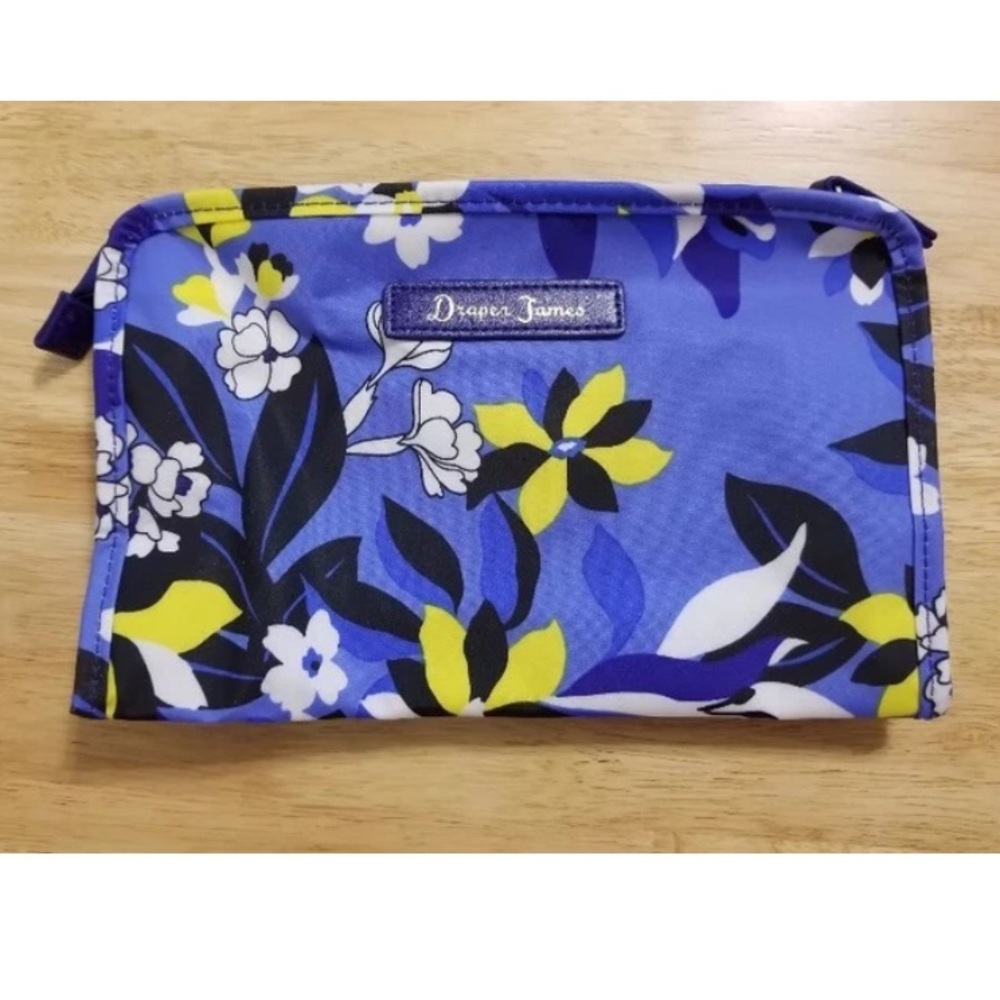 Draper James “Touch Up and Go For It” Large Zip Cosmetic Bag ~ Brand New!! 🧡